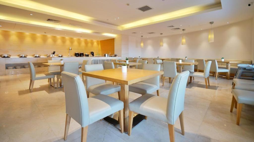 Ji Hotel Tianjin Binjiangdao Buitenkant foto